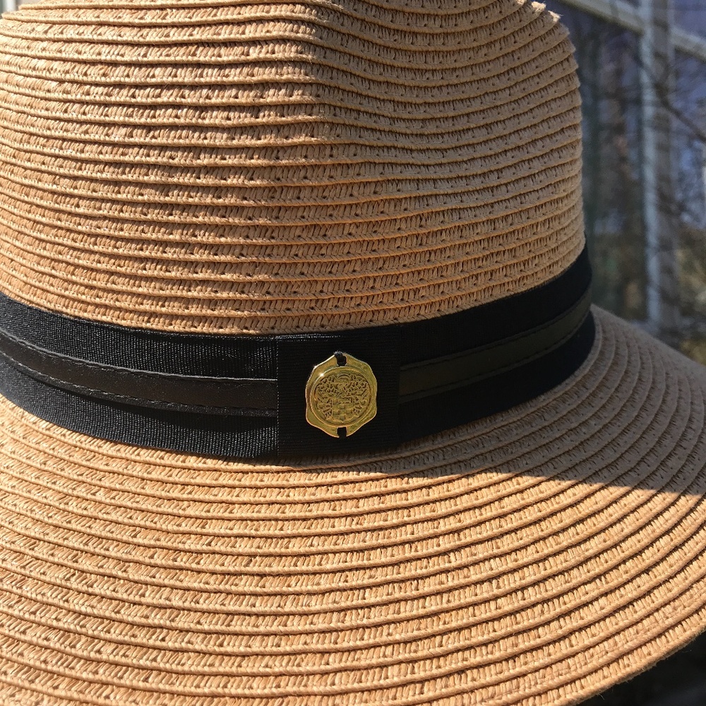 Hat - Picture 4 of 5